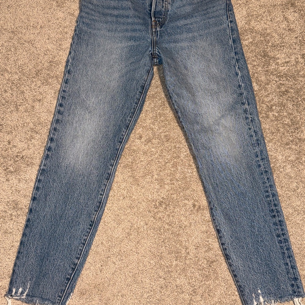 Levi's Women's Straight-Leg Jeans in Medium Blue Wash